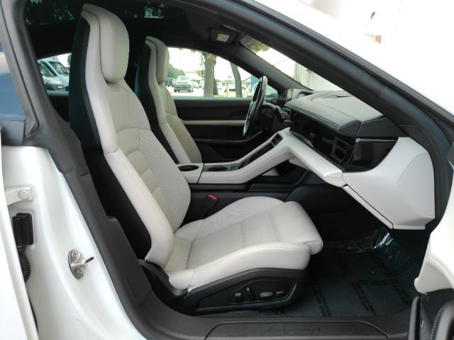 Used 2022 Porsche Taycan RWD image 20
