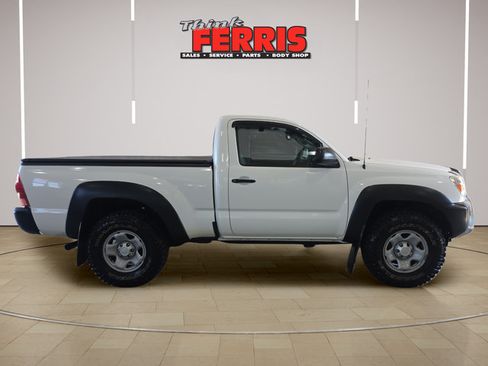Used 2013 Toyota Tacoma 4x4 Regular Cab image 6