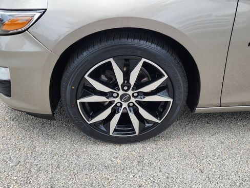 Used 2024 Chevrolet Malibu RS FWD image 5