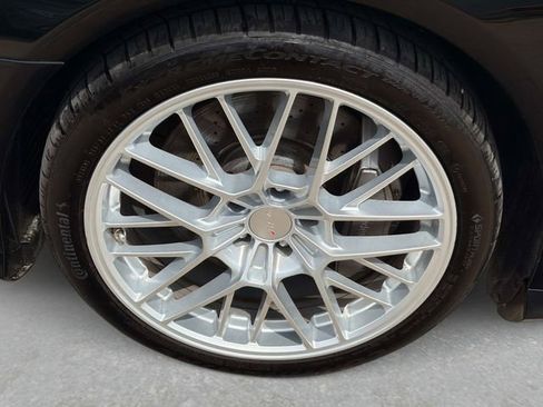 Used 2014 Mercedes-Benz SL 550 w/ Sport Wheel Package image 11