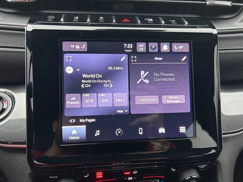 Certified 2023 Jeep Grand Cherokee L Laredo image 13