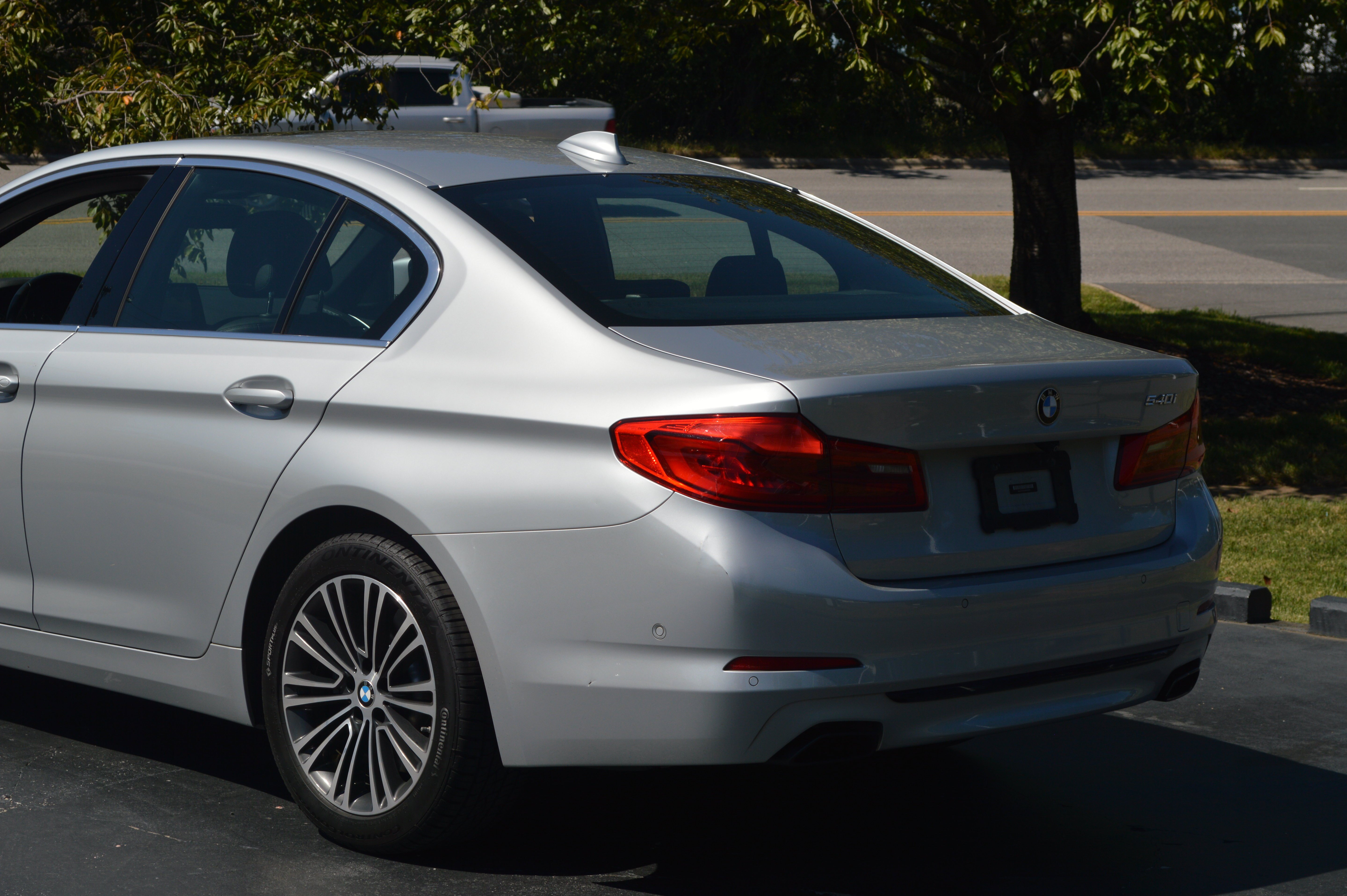 Used 2019 BMW 540i RWD image 3