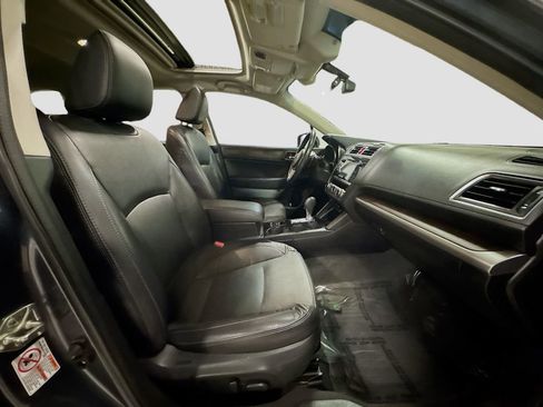 Used 2017 Subaru Outback 2.5i Limited image 35
