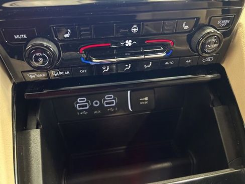 Used 2023 Jeep Grand Cherokee Limited image 22