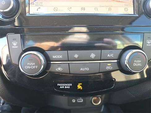 Used 2022 Nissan Rogue Sport SL image 19