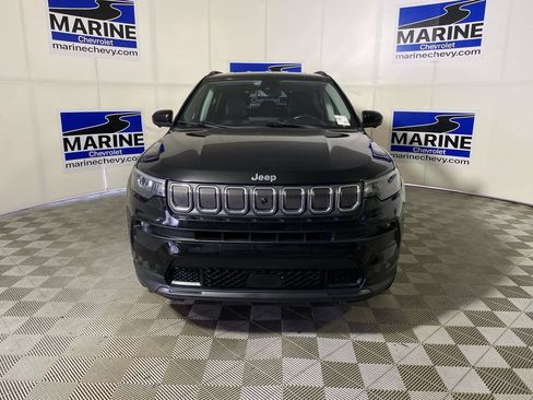 Used 2022 Jeep Compass Latitude AWD/4WD image 12