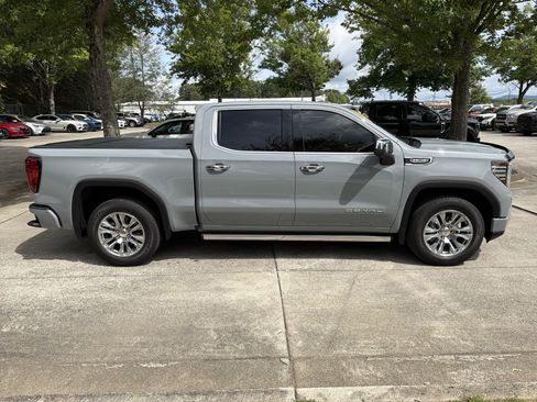 Used 2024 GMC Sierra 1500 Denali AWD/4WD image 15