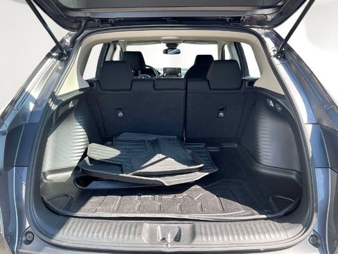 Used 2023 Honda HR-V LX image 9