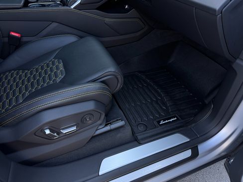 Used 2021 Lamborghini Urus image 15