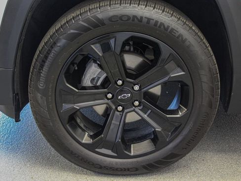 Used 2025 Chevrolet Equinox LT w/ Safety and Technology Package FWD image 14