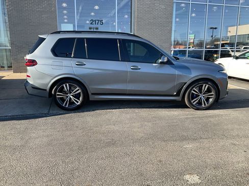 Used 2023 BMW X7 xDrive40i w/ Dynamic Handling Package AWD/4WD image 5