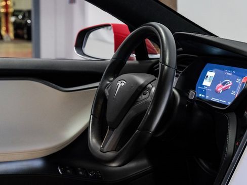 Used 2018 Tesla Model S P100D image 21