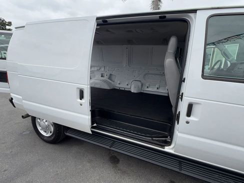 Used 2013 Ford E-350 and Econoline 350 Super Duty w/ PWR Group RWD image 32