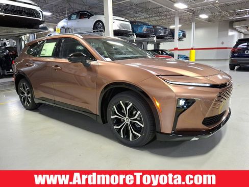 New 2025 Toyota Crown Signia image 1