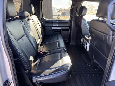 Used 2019 Ford F150 Lariat image 37