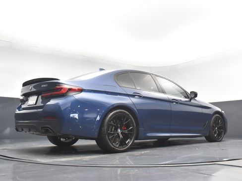 Used 2022 BMW 530i xDrive w/ M Sport Package image 27