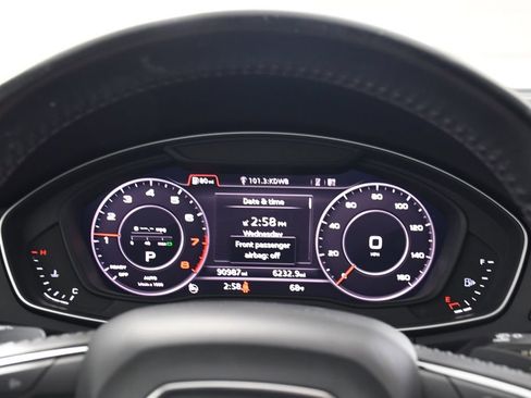 Used 2018 Audi Q5 2.0T Premium AWD/4WD image 31