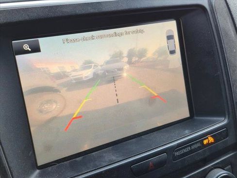 Used 2016 Ford Explorer XLT w/ Equipment Group 202A AWD/4WD image 12