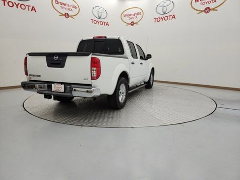 Used 2017 Nissan Frontier SV w/ SV Value Truck Package image 8