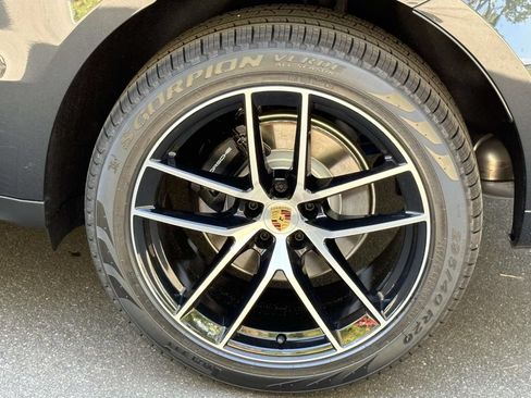 Certified 2026 Porsche Macan Turbo AWD/4WD image 8