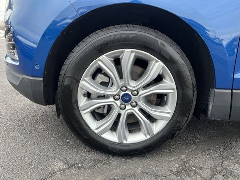 Used 2021 Ford Edge Titanium w/ Equipment Group 301A image 22