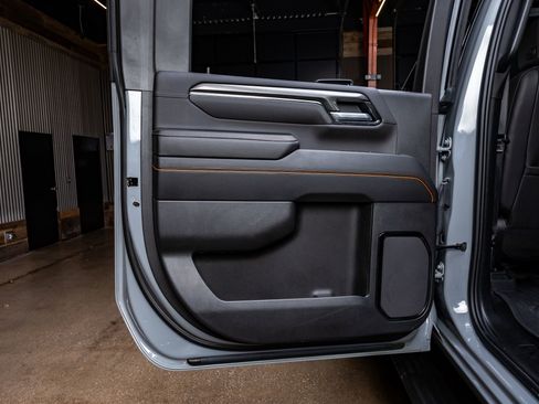 Used 2025 GMC Sierra 2500 AT4 w/ AT4 Premium Plus Package image 38