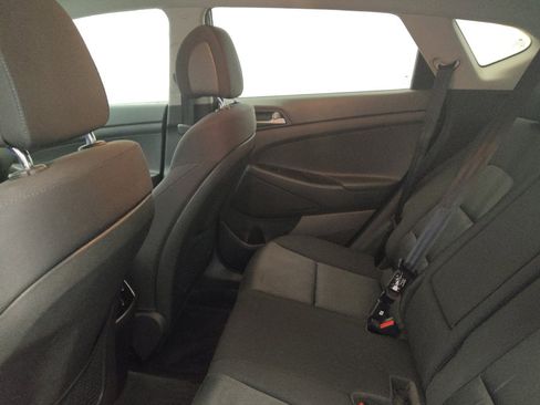 Used 2017 Hyundai Tucson Sport FWD image 18