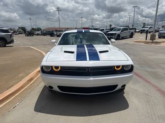 Used 2023 Dodge Challenger SXT RWD video 2