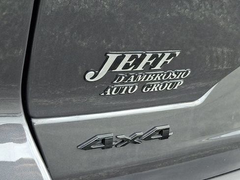 Certified 2024 Jeep Grand Cherokee Altitude AWD/4WD image 8