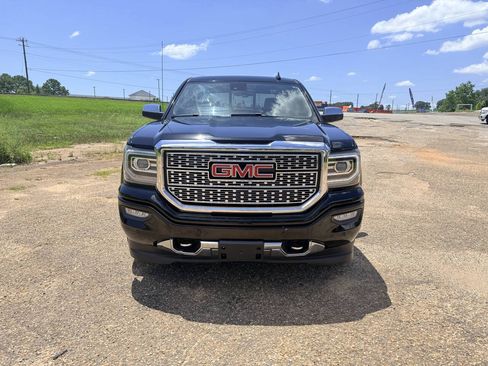 Used 2018 GMC Sierra 1500 Denali w/ Denali Ultimate Package AWD/4WD image 7
