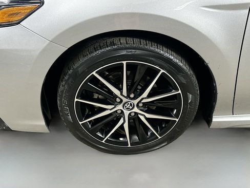 Used 2023 Toyota Camry SE FWD image 8