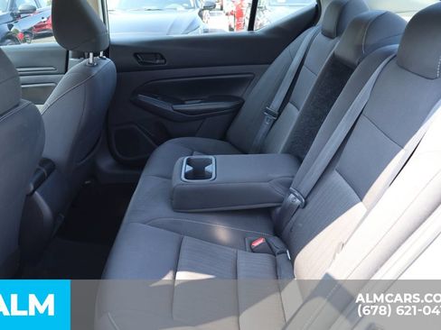 Used 2024 Nissan Altima 2.5 SV FWD image 17
