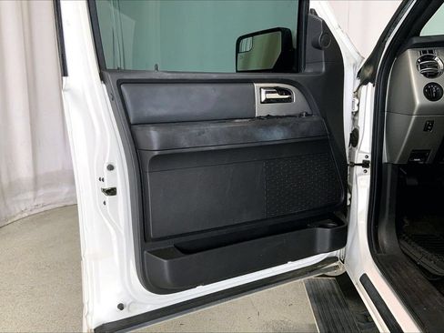 Used 2014 Ford Expedition EL Limited w/ Equipment Group 301A RWD image 21