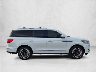Used 2021 Lincoln Navigator Black Label w/ Cargo Convenience Package AWD/4WD video 4