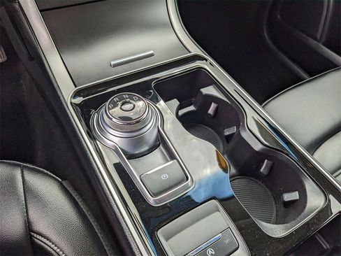 Used 2019 Ford Edge SEL w/ Equipment Group 201A image 28