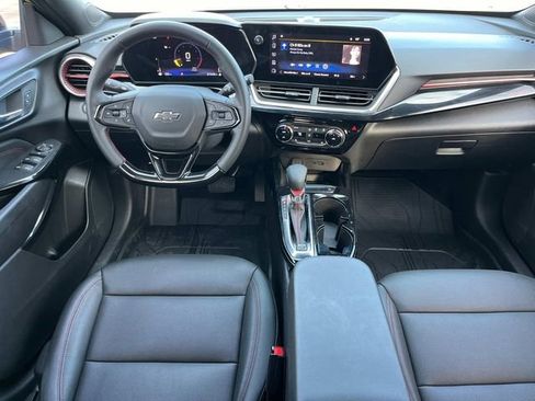 Certified 2024 Chevrolet Trax RS w/ Sunroof Package image 16