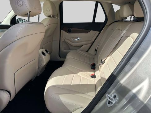 Used 2022 Mercedes-Benz GLC 300 GLC 300 image 14