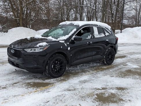 Used 2023 Ford Escape Active w/ Tech Pack #2 image 7