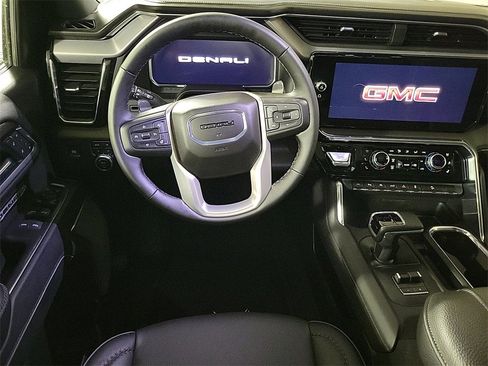 Used 2026 GMC Sierra 1500 Denali image 16
