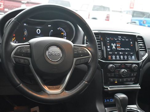 Used 2022 Jeep Grand Cherokee Laredo X AWD/4WD image 23