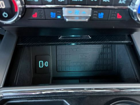 Used 2022 Ford F250 Platinum w/ Tremor Off-Road Package AWD/4WD image 65