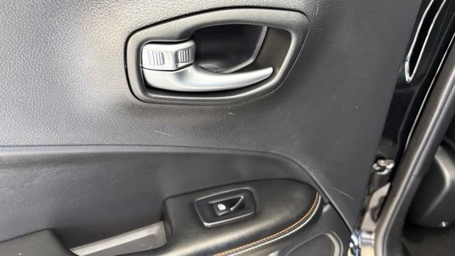 Used 2020 Jeep Compass Latitude FWD image 19