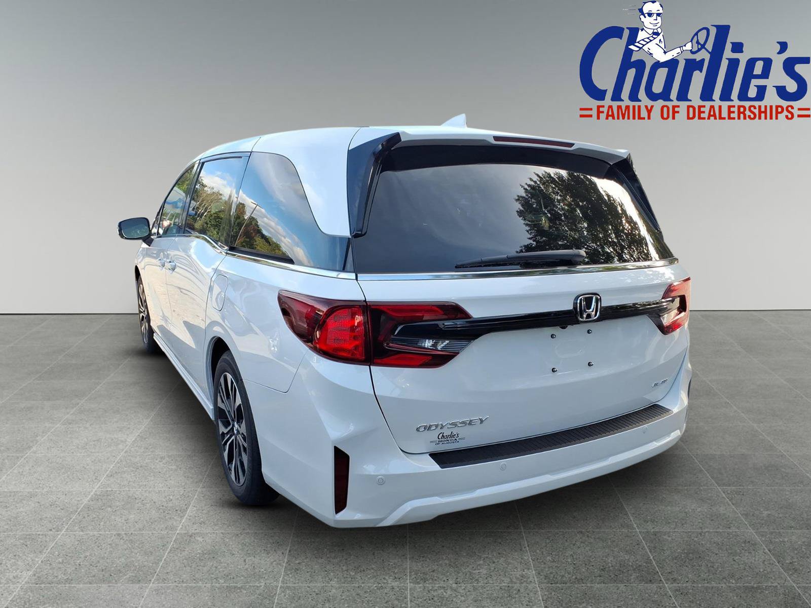 New 2027 Honda Odyssey Elite image 5