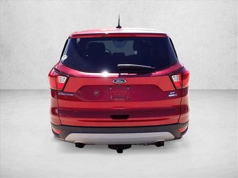 Used 2019 Ford Escape SE AWD/4WD image 3
