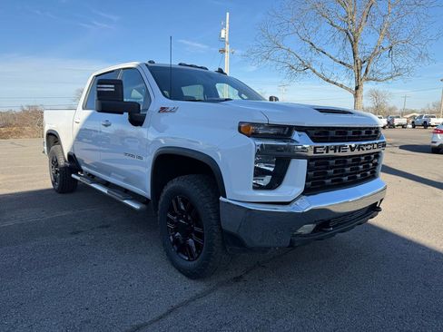 Used 2022 Chevrolet Silverado 3500 LT w/ Convenience Package image 5