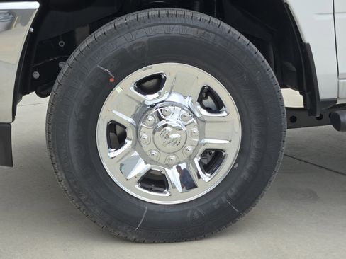 New 2026 RAM 2500 Tradesman AWD/4WD image 10