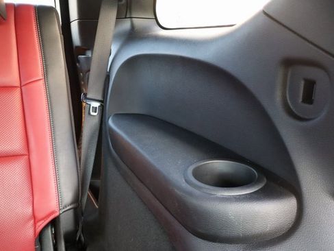 Used 2022 Dodge Durango R/T w/ Blacktop Package image 48