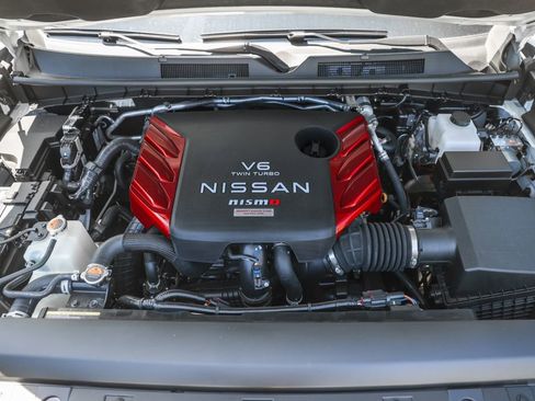 Used 2026 Nissan Armada NISMO AWD/4WD image 13