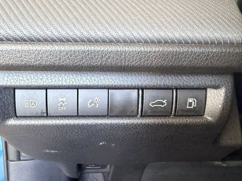 Used 2025 Toyota Camry SE w/ Convenience Package FWD image 20