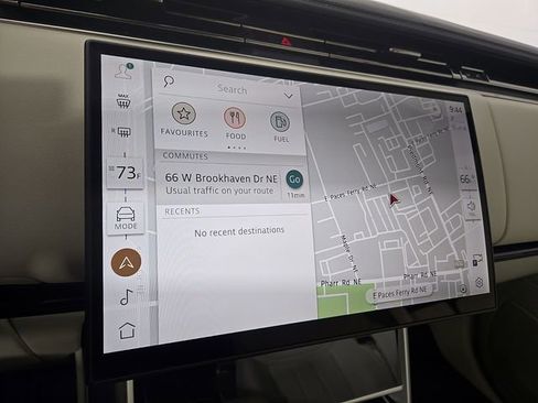 Used 2025 Land Rover Range Rover SE image 18